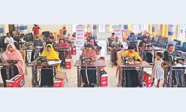 উপকূলীয় দরিদ্র নারীদের আত্মকর্মসংস্থানের সুযোগ