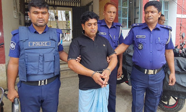 মানিকগঞ্জে শিক্ষার্থীকে বলাৎকারের অভিযোগে চেয়ারম্যানের কেয়ারটেকার গ্রেপ্তার