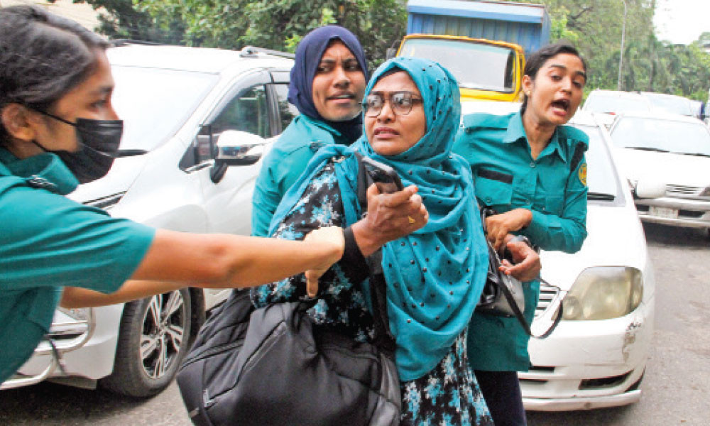 যমুনা অভিমুখে মিছিল ‘তথ্য আপাদের