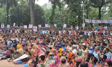৭ দফা দাবিতে পল্লী বিদ্যুৎ কর্মকর্তা-কর্মচারীদের মহাসমাবেশ