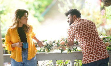 বিয়েবাড়ি সাজাতে গিয়ে প্রেমে মজেছেন মুশফিক-সাদিয়া