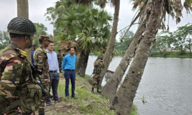 কমলনগরে ভুলুয়া নদী দখলমুক্ত করতে পাউবোর উচ্ছেদ অভিযান শুরু