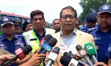 এবারের ঈদযাত্রা নির্বিঘ্ন করতে আমরা হিমশিম খাচ্ছি : আইজিপি