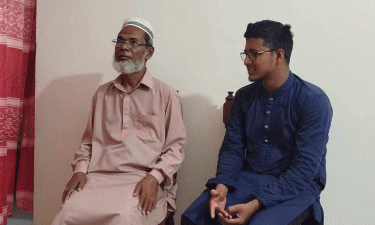 শহীদ সাজিদ পরিবারের সঙ্গে ঈদ শুভেচ্ছা বিনিময় জবি ছাত্রশিবিরের