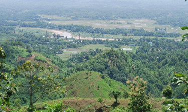 খাগড়াছড়িতে অস্ত্রসহ ইউপিডিএফ সদস্য আটক