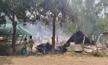 মাদরাসার নৈশ প্রহরী হত্যা, অভিযুক্তের বাড়িতে অগ্নিসংযোগ-ভাঙচুর