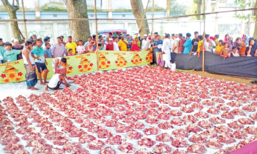 সবার পাতে কোরবানির মাংস