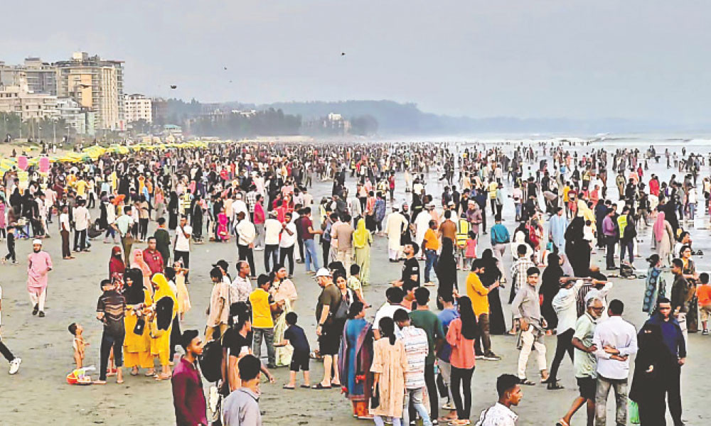 পর্যটনকেন্দ্রে ঈদছুটির মুখরতা