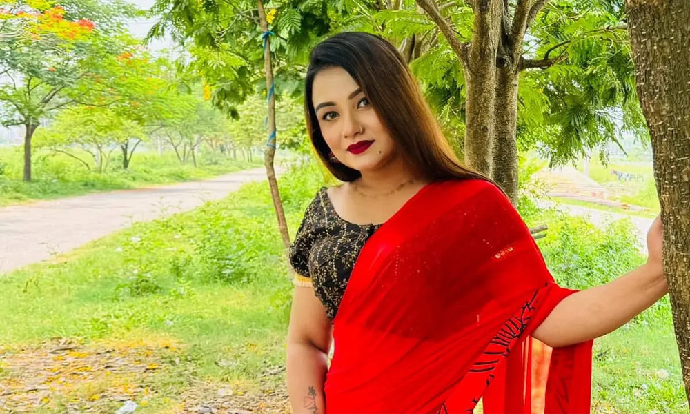 বাবার কবরের পাশে সমাহিত তানিন সুবহা