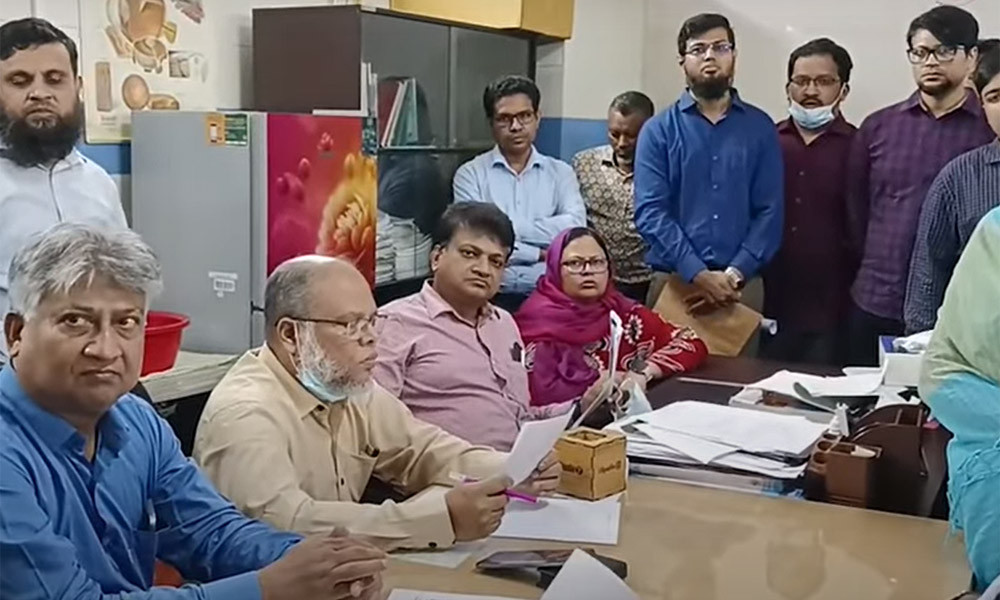 আহত জুলাই যোদ্ধাদের পুনর্বাসনসহ ৮ দাবি চিকিৎসক-নার্সদের