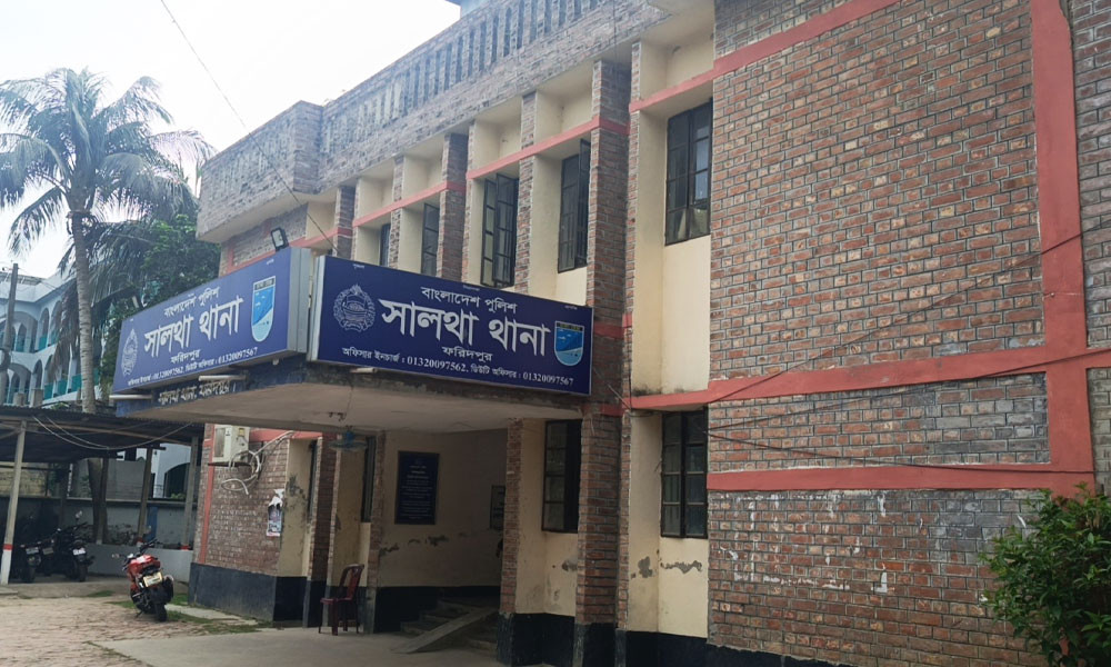ভাইকে বাঁচাতে পানিতে ঝাপ দিল বোন, প্রাণ গেল দুজনের