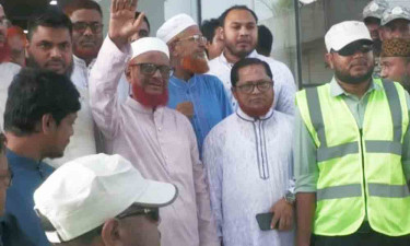জনসমর্থন থাকলে কেউ পালায় না : আজহারুল ইসলাম
