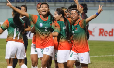 কিংস অ্যারেনায় হবে নারীদের সাফ