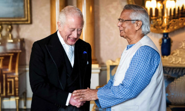রাজা তৃতীয় চার্লসের সঙ্গে একান্ত সাক্ষাৎ করলেন প্রধান উপদেষ্টা