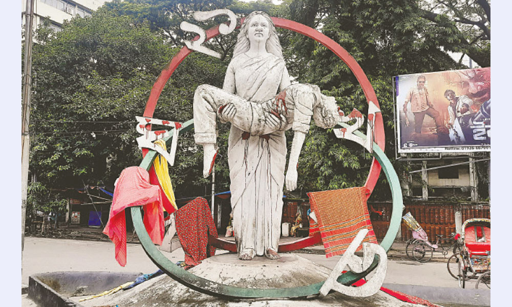 অবহেলায় পড়ে আছে ‘জননী ও গর্বিত বর্ণমালা’