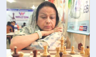 সঙ্গী হারিয়ে দিল্লিতে একা রানী হামিদ