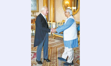 সংস্কার কার্যক্রম সম্পর্কে রাজা চার্লসকে অবহিত করলেন ড. ইউনূস