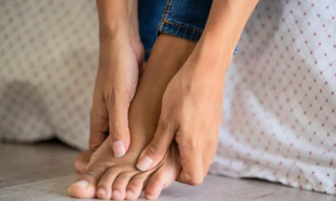পায়ের কোন অংশে ব্যথা কিসের লক্ষণ