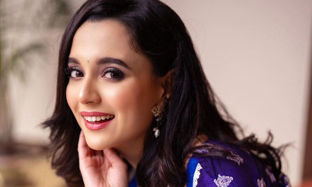 অথচ এই সাবিলা নূরই মিডিয়া থেকে বিচ্ছিন্ন হয়ে গিয়েছিলেন