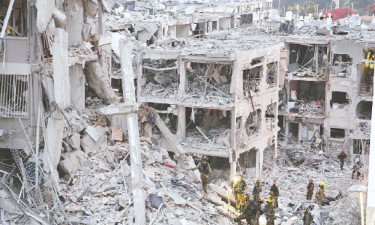 ইরান-ইসরায়েল পাল্টাপাল্টি হামলা চলছেই