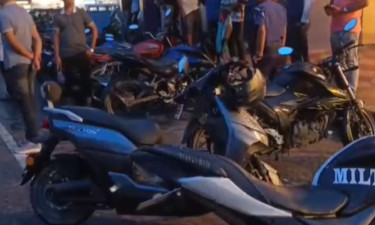 সেনাবাহিনী ও ট্রাফিক পুলিশের যৌথ অভিযানে অবৈধ যানবাহন আটক