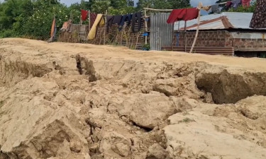 হালদার ভাঙন ঝুঁকিতে ১০ হাজার পরিবার