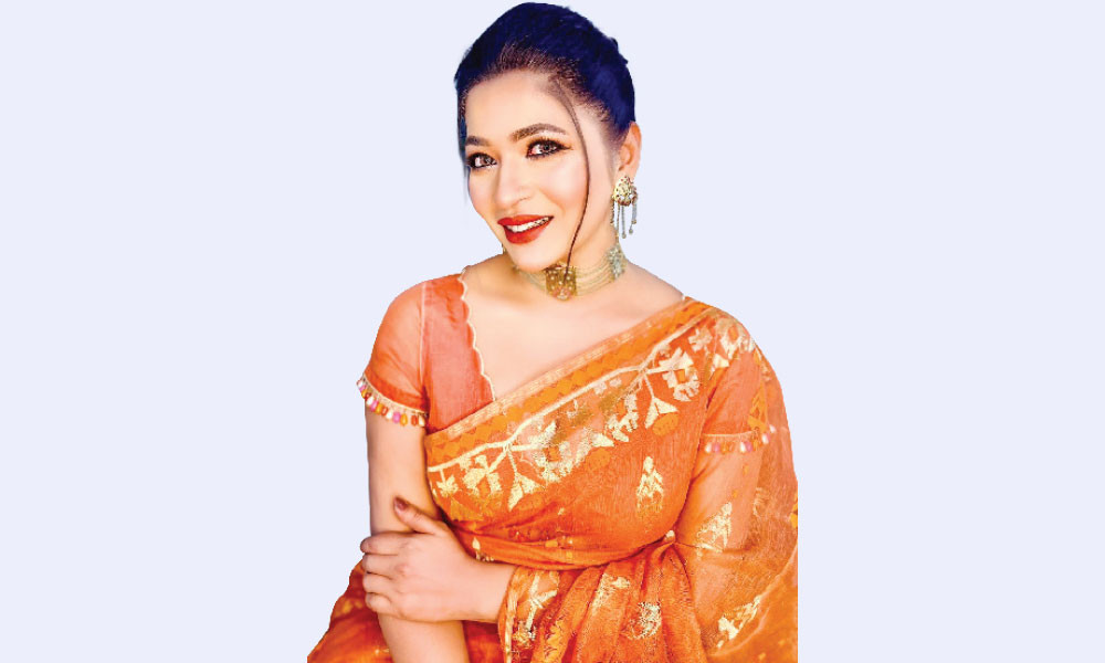 উৎসবে মুগ্ধ বাঁধন