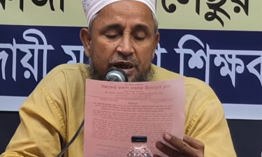 ৬ দফা দাবিতে ইবতেদায়ি শিক্ষকদের সংবাদ সম্মেলন