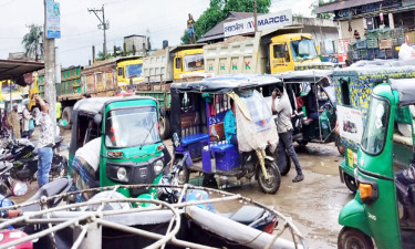 অটোরিকশা-ট্রাকচালকদের মারামারি, সিলেট মহাসড়ক অবরোধ