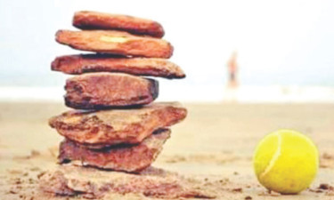ঐতিহ্যবাহী গ্রামীণ খেলা 'সাতচাড়া'