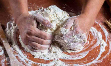 পরোটার জন্য মেখে রাখা আটা কতক্ষণ ভালো থাকে