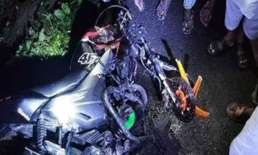 তাড়াশে মোটরসাইকেল থেকে ছিটকে আরোহী নিহত