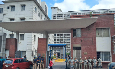 আজ সচিবালয়ে বিক্ষোভ সমাবেশ করবেন কর্মচারীরা