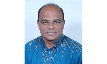প্রশ্ন করায় ডিসির সামনেই সাংবাদিককে মারতে উদ্যত হলেন বিএনপি নেতা