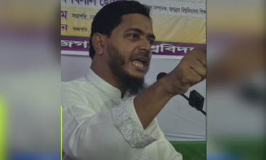 ‘সাংবাদিকের এক প্রশ্নে নতুন বাংলাদেশের জন্ম দিয়েছেন’