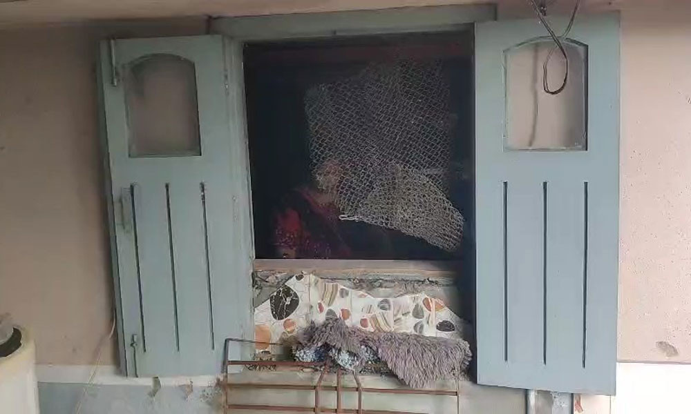 আক্কেলপুরে ব্যবসায়ীর বাড়িতে ডাকাতি