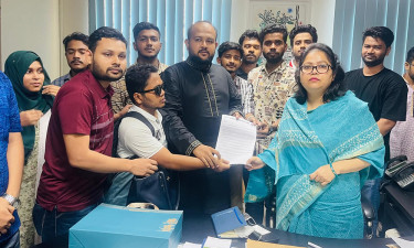 ডাকসুতে প্রতিবন্ধীদের জন্য ৮ দফা দাবিতে ছাত্রদল নেতার স্মারকলিপি