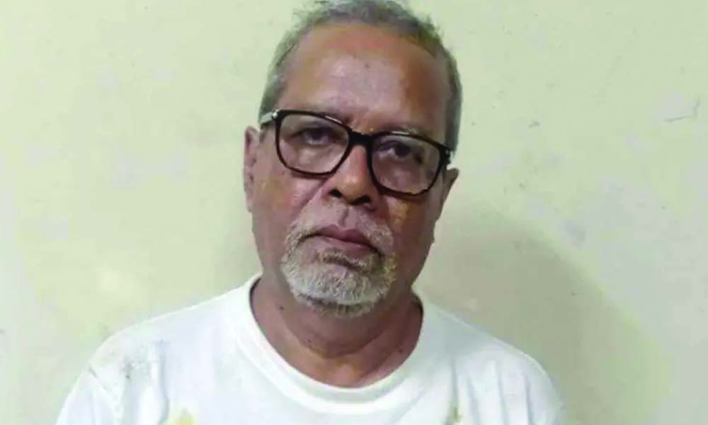 সাবেক সিইসি নুরুল হুদাকে ধরে পুলিশে দিল কথিত জনতা