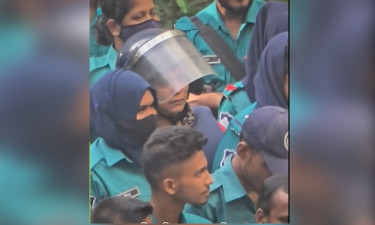 সাবেক এমপি সাবিনা আক্তার তুহিন হাজতখানা থেকে আদালতে