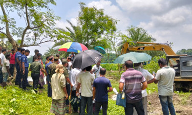 চিত্রা নদী দখল-দূষণমুক্ত করতে জেলা প্রশাসনের অভিযান