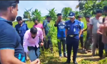 তিলক্ষেতে পড়ে ছিল অজ্ঞাত কঙ্কাল, মাথার খুলি ও নারীর পোশাক