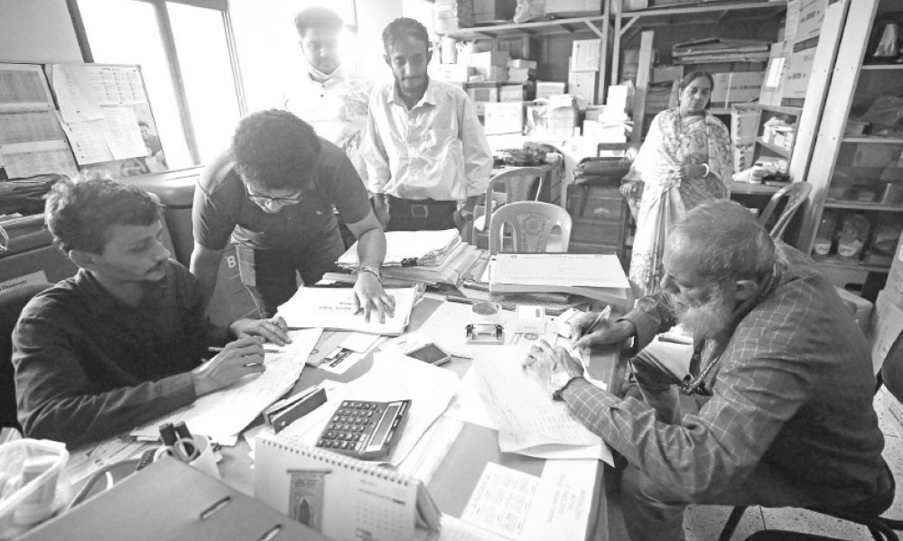 ৪০ দিন পর নগর ভবনের কার্যক্রম চালু
