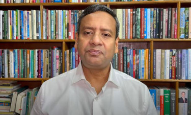 ট্রাম্পের সব এলোমেলো, তওবা করতে হবে নেতানিয়াহুকে : গোলাম মাওলা রনি
