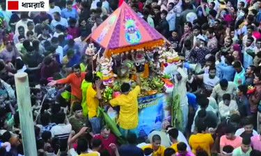 উৎসবমুখর পরিবেশে পালিত হচ্ছে সনাতন ধর্মাবলম্বীদের রথযাত্রা