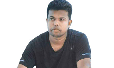 মুরাদনগরে ওই নারীর বিবস্ত্র ভিডিও করেন ছাত্রলীগের সভাপতি
