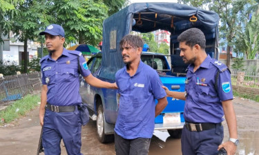 মুন্সীগঞ্জে এইচএসসি পরীক্ষার কেন্দ্রের সামনে গুলি, আটক ১