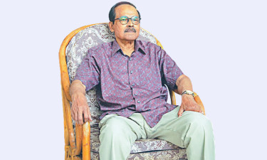 অগ্রজের জন্মদিনে অনুজের প্রার্থনা
