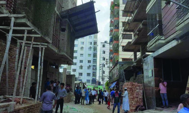 রাজউকের ভ্রাম্যমাণ আদালত : ১০ লাখ টাকা জরিমানা, ১৩ মিটার জব্দ