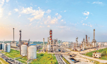 সক্ষমতার চেয়ে ৩৫ হাজার টন বেশি তেল পরিশোধন
