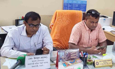 অধ্যক্ষ থাকাবস্থায় ভারপ্রাপ্ত অধ্যক্ষ নিয়োগ, চেয়ার দখল নিয়ে টানাটানি